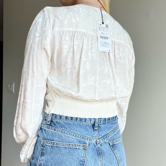 Zara blouse twist crop top - Picture 3 of 9